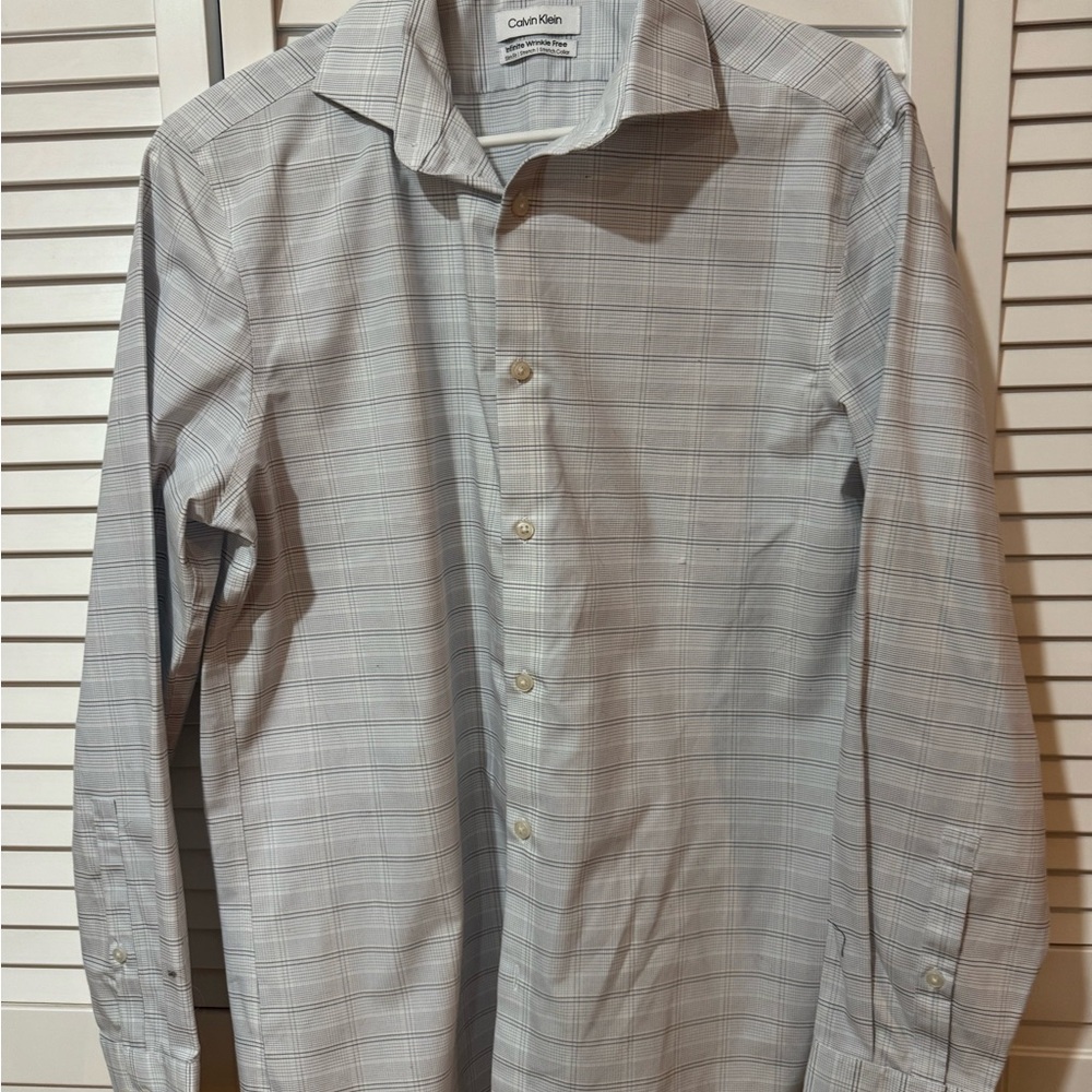 Calvin Klein Men's Light Gray Plaid Dress Shirt